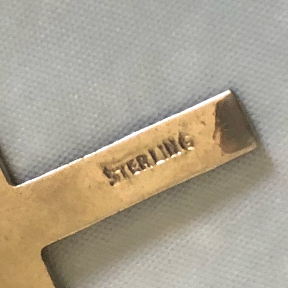 Crucifix rosary beads bracelet of sterling silver & rhinestones Bakelite case - Picture 3 of 10